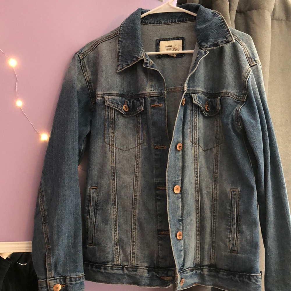 Medium Wash Soft Denim Jacket - Picture 4 of 8